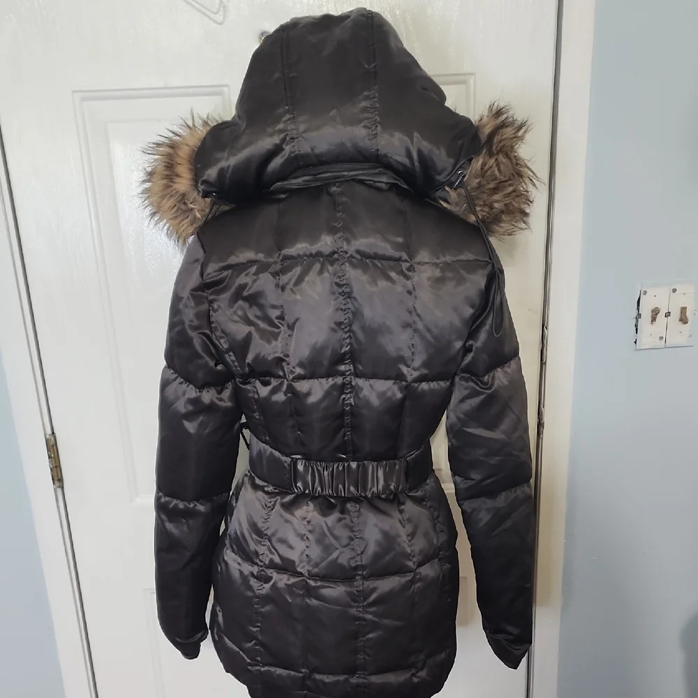 Laundry By Shelli Segal Dark Puffer Jacket with Faux Fur Trim - Picture 7 of 14